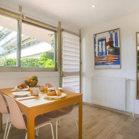 A/c La Californie With Patio By Olidesi 아파트 *