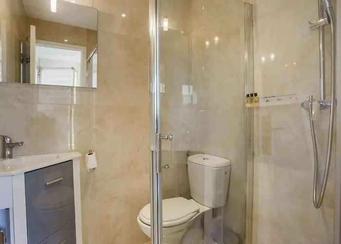 A/c La Californie With Patio By Olidesi 칸느